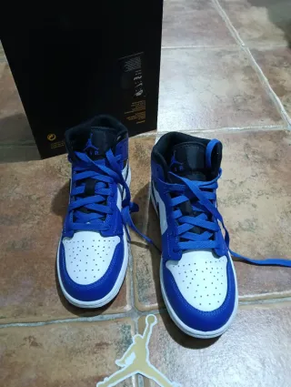 Air Jordan 1 Mid, "Game Royal"