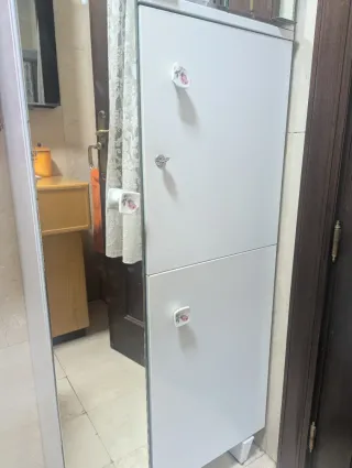 Mueble baño metal, espejos, baldas. Vintage