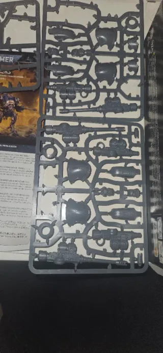 Knight Armigers / Warglaive Parti su Sprue