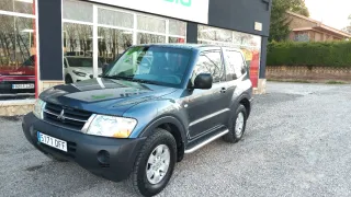 Mitsubishi Montero 2006