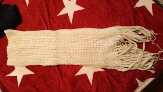 Bufanda de lana con flecos