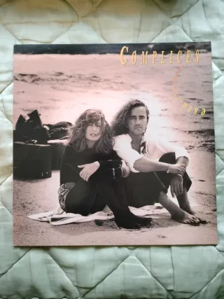 Cómplices - Está Llorando El Sol
