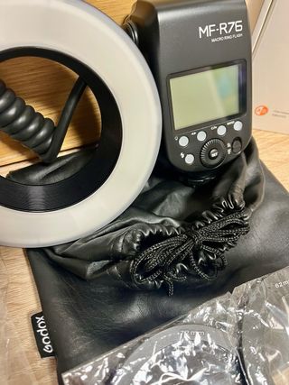Godox MF-R76 Macro Ring Flash.