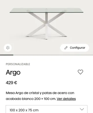 Mesa Kave Home Cristal y sillas