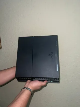 PS4 Pro Sony Negra + Mando Original