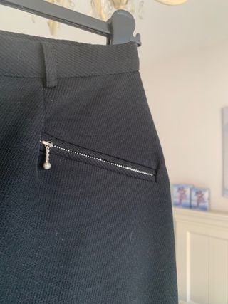 Pantalón negro mujer entretiempo