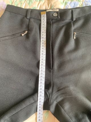 Pantalón negro mujer entretiempo