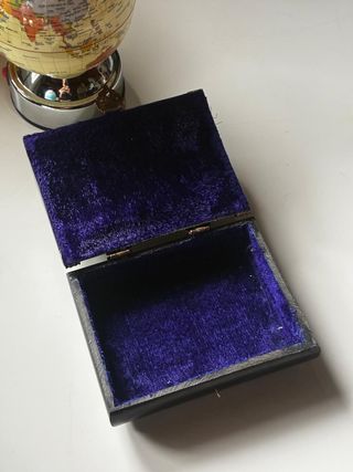 Caja joyero oriental laca negra y dorada