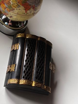 Caja joyero oriental laca negra y dorada