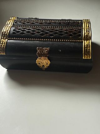 Caja joyero oriental laca negra y dorada