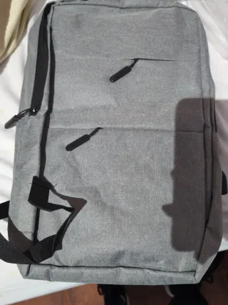 Mochila gris
