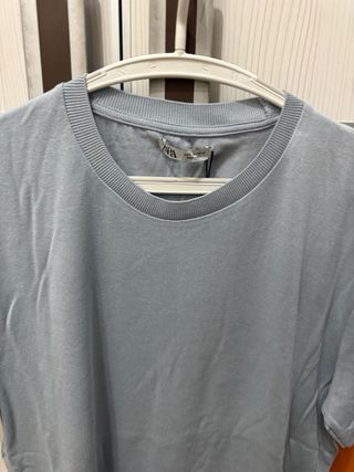Camiseta Zara punto fino azul claro Talla L