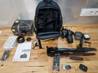 Nikon D5200 + Objetivo 18-55 + Mochila