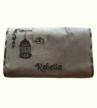 Monedero Rebella Gris y Negro