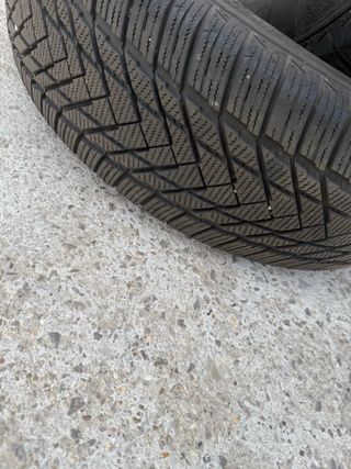 Neumáticos Wintergrip HP 215/65 R16