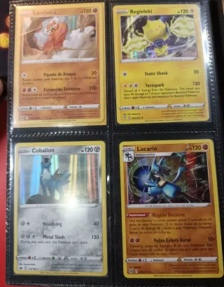 Lote 4 Cartas Pokémon: Lucario, Landorus, Regielek