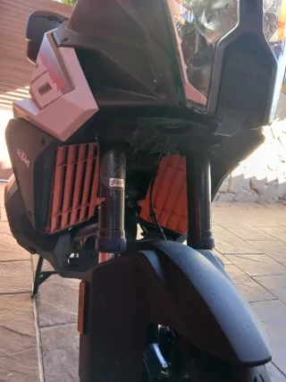 KTM 1290 Super Adventure S Moto Gris/Blanca