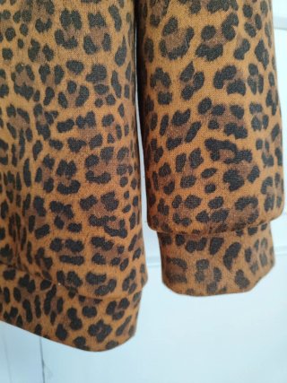 Jersey estampado leopardo cremallera