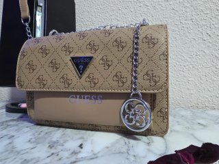 Bolso Guess Marrón Cadena Logo