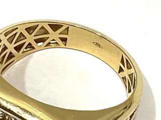 sello oro 18k con piedra con onix