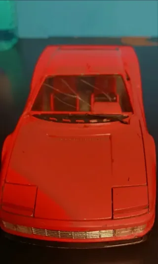 Maqueta Ferrari testarossa 1984 escala 1/18