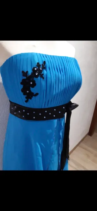 Vestido de fiesta azul