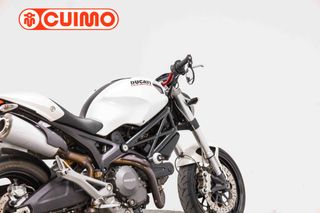 DUCATI MONSTER 696