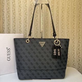 Bolso Guess Negro Gris Monograma.
