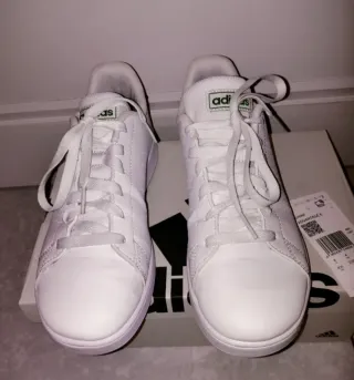 Zapatillas Adidas Blancas y Verdes