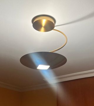 Lámpara de techo moderna dorada