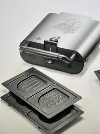 Gofrera y Sandwichera 2 en 1 Senya- Nueva!