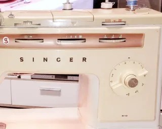 Máquina de coser Singer 815