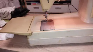 Máquina de coser Singer 815