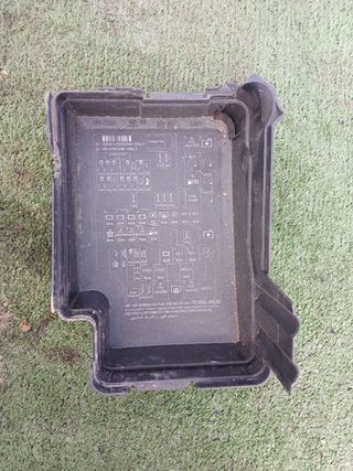 CAJA RELES / FUSIBLES HYUNDAI KONA (OS)