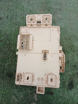 CAJA RELES / FUSIBLES HYUNDAI KONA (OS)