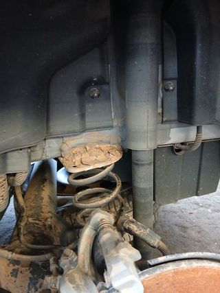 JUEGO AMORTIGUADORES TRASERO TOYOTA YARIS (XP21)