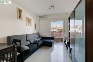 Piso en venta en Avda. De los Ogíjares en Armilla