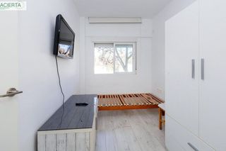 Piso en venta en Cerrillo de Maracena - Periodistas en Granada