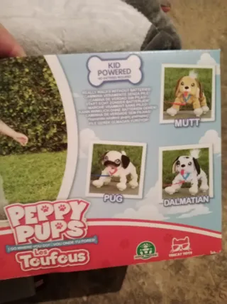 Perrito de peluche que camina y ladra