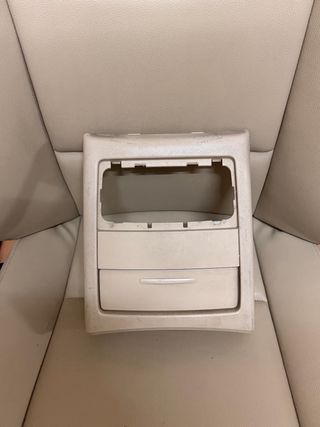 Despiece BMW E90 Interior BEIGE