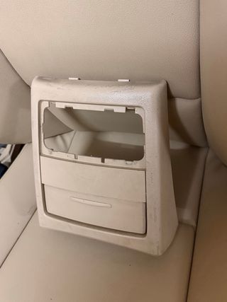 Despiece BMW E90 Interior BEIGE