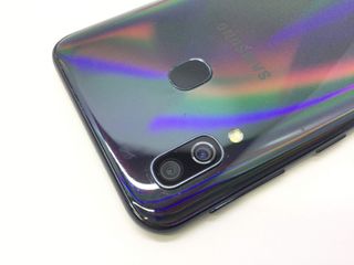 samsung galaxy a40 64gb 4ram