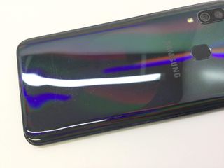 samsung galaxy a40 64gb 4ram