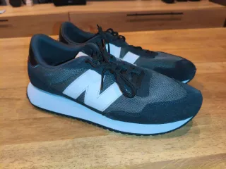 Zapatillas sneakers New Balance 237 Negro/Blanco