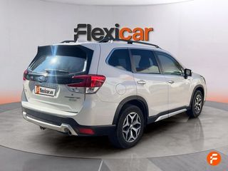 Subaru Forester 2.0i Hybrid CVT Sport Plus