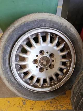 Llantas BMW 15 pulgadas (2 unidades)