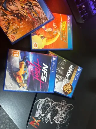 PS4 Slim 1TB + Nuovo Controller + 5 Giochi! OFFERTA!