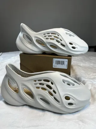 Adidas Yeezy Foam Runner Ararat Talla 38-45