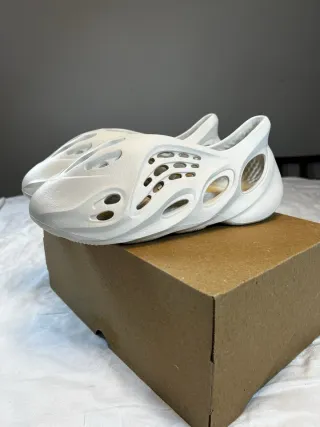 Adidas Yeezy Foam Runner Ararat Talla 38-45