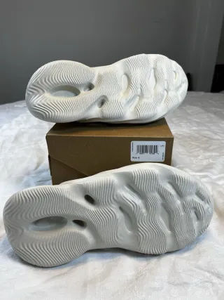 Adidas Yeezy Foam Runner Ararat Talla 38-45